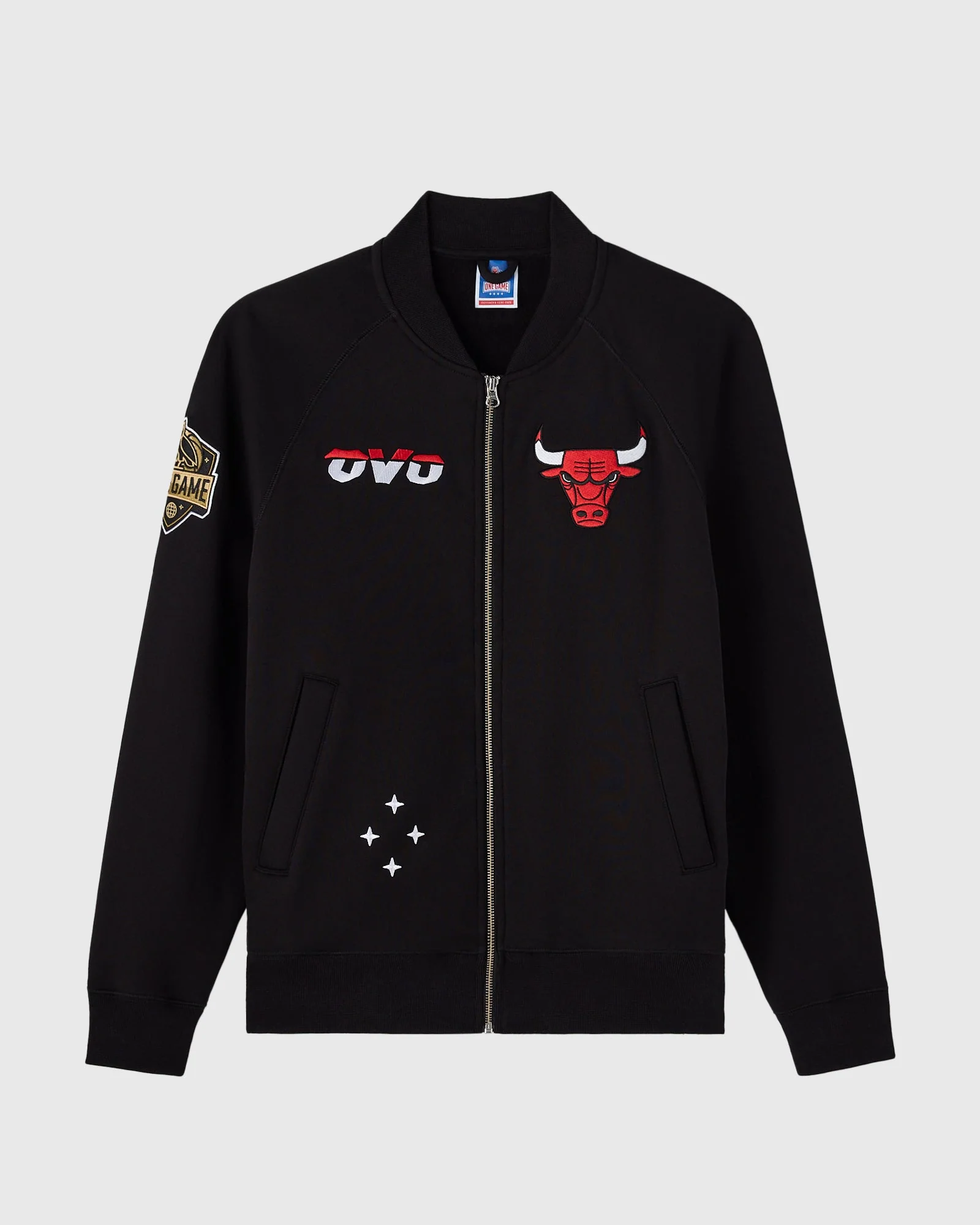 C-0425-KT-6296_BULLS3762
